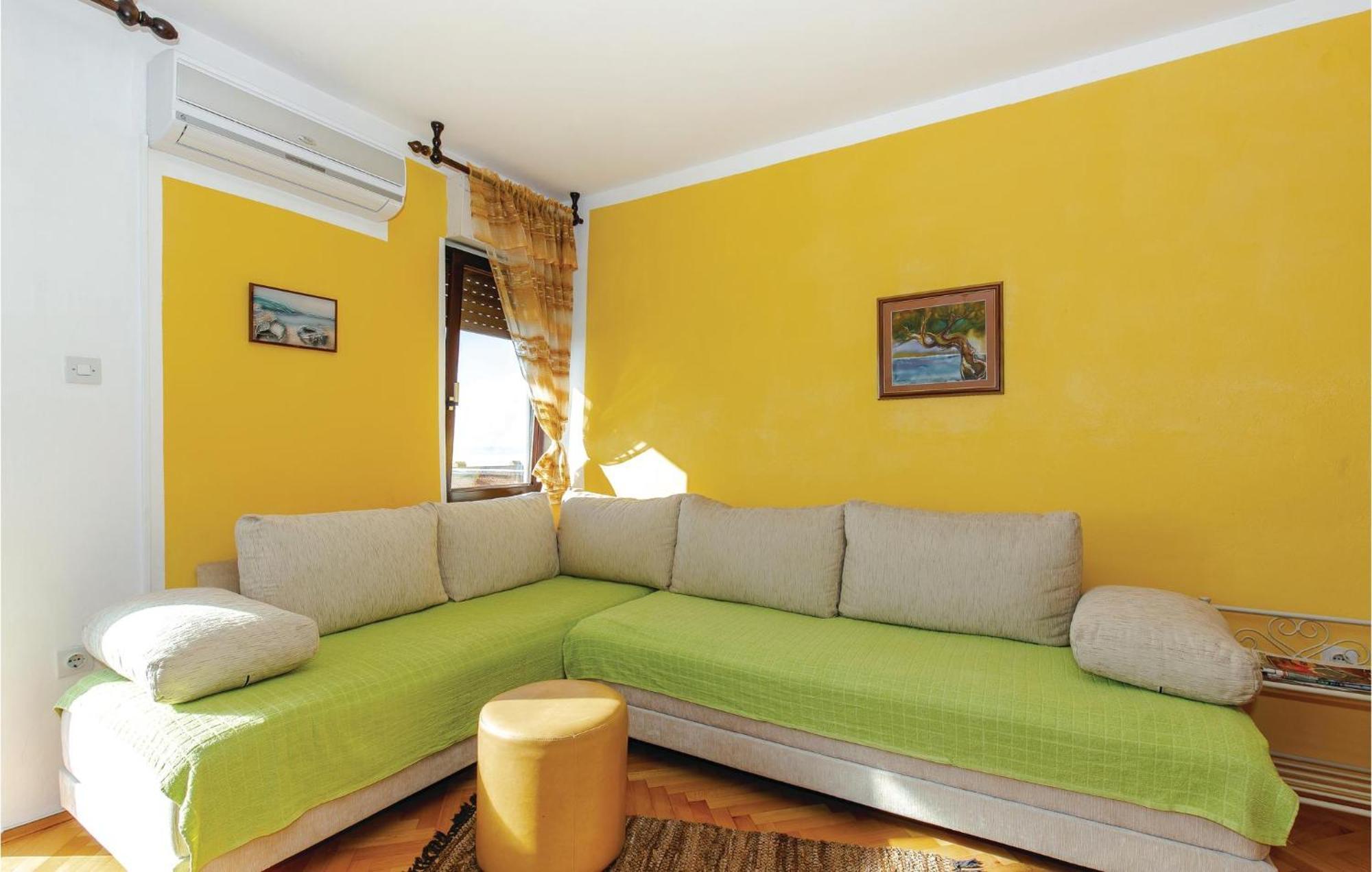 Stunning Apartment In Novi Vinodolski With Wifi Zewnętrze zdjęcie