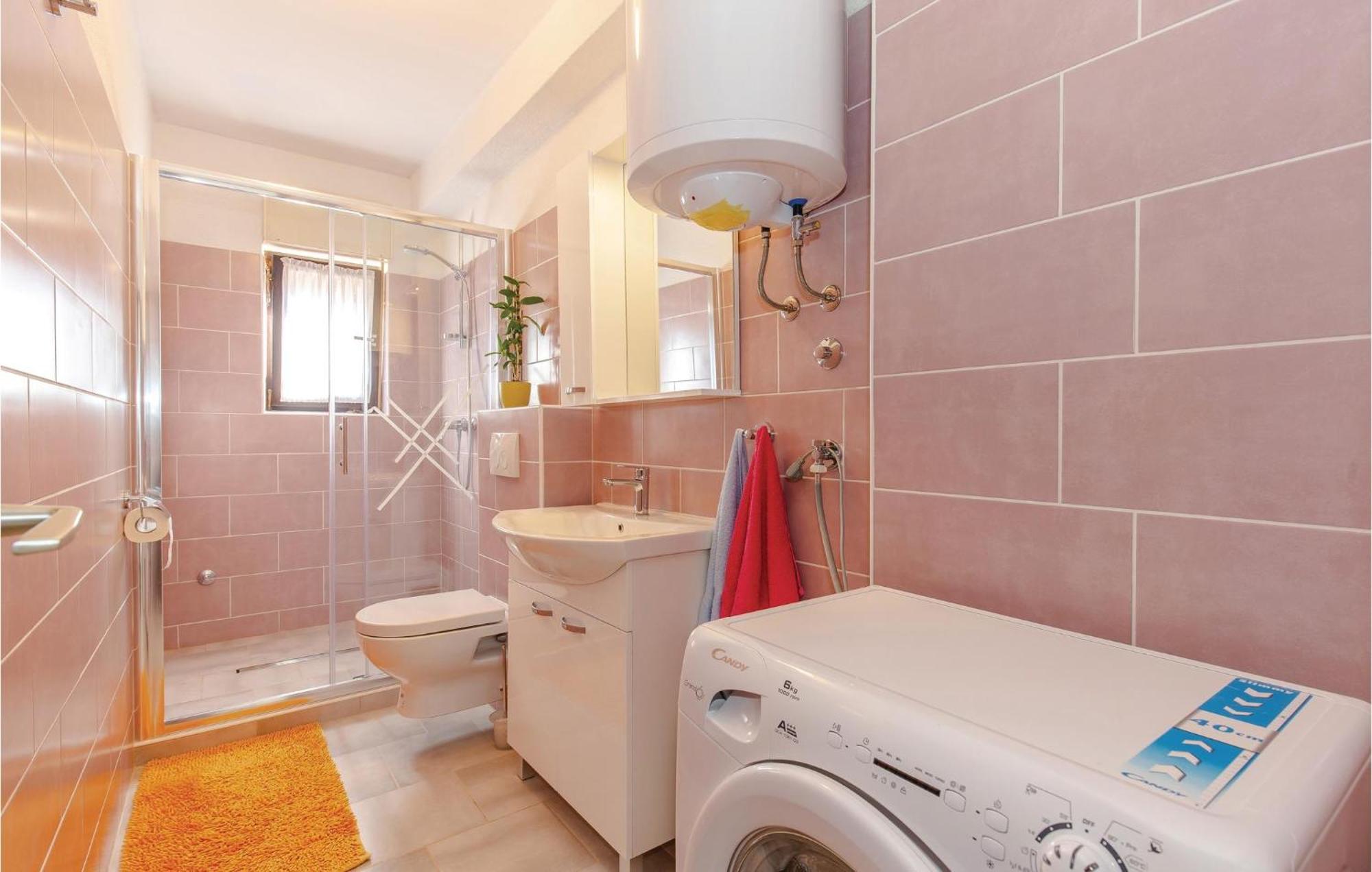 Stunning Apartment In Novi Vinodolski With Wifi Zewnętrze zdjęcie